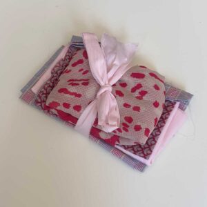 FABRIC BUNDLE Fuschia