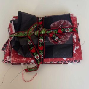 FABRIC BUNDLE Red Fantasy